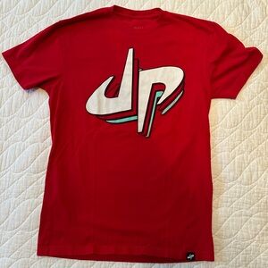 GUC, Dude Perfect Official Tee Shirt Club tee, adult small